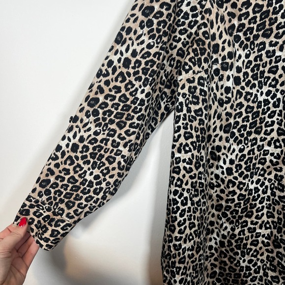 Chico’s Tunic Shirt 1 M Leopard Print Wrinkle Resistant Long Sleeve Cotton Tan - Picture 2 of 7